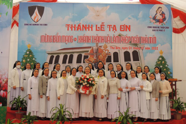 Cộng đoàn Mẹ Thiên Chúa Phục Lễ: Mừng lễ Bổn mạng, khánh thành và làm phép ngôi nhà mới