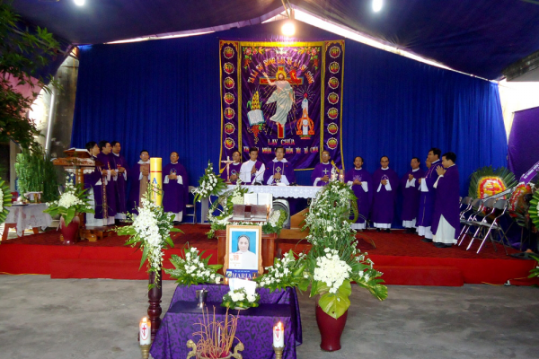 Thánh lễ cầu nguyện cho Nữ tu Maria Nguyễn Thị Huệ - 2015