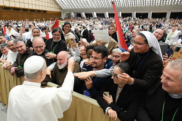 Sứ vụ của đời tu ngày nay: Đánh thức thế giới