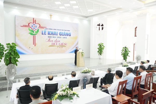 Đại Chủng Viện Thánh Tâm Thái Bình Khai giảng Năm học 2025 -2026