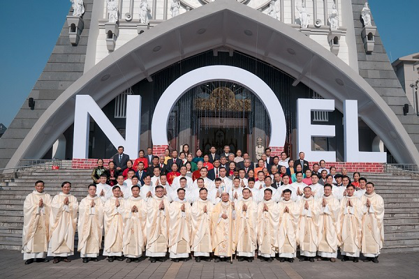 Đại lễ Đức Maria Vô Nhiễm Nguyên Tội – Quan thầy Giáo phận – Truyền chức Linh mục và Phó tế 2021