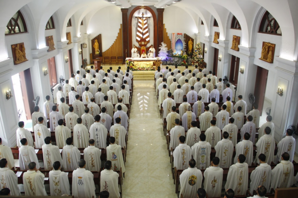 Linh mục đoàn Giáo phận Thái Bình tĩnh tâm tháng 12-2020