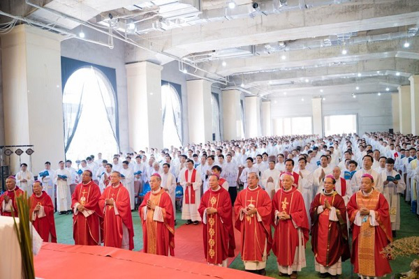 Giáo phận Thanh Hóa: Ngày cuối cùng của khóa thường huấn linh mục Giáo tỉnh Hà Nội đợt I năm 2022 - Thánh lễ bế mạc