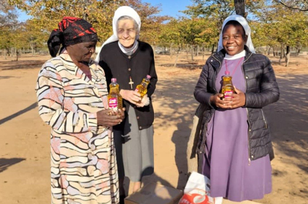 Nữ tu Công giáo mang hy vọng đến vùng nông thôn Zimbabwe
