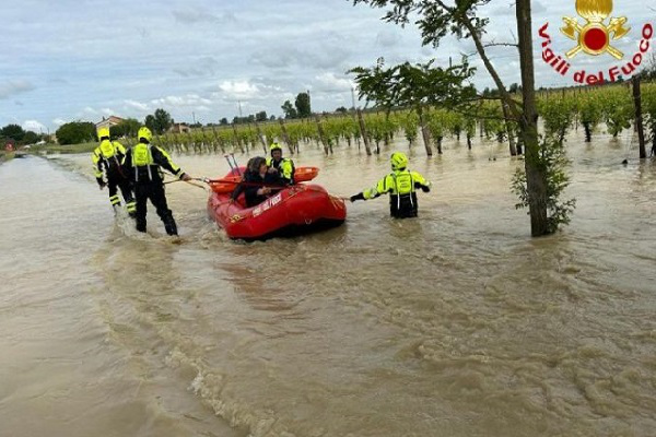 Đức Thánh Cha gửi điện thư chia buồn đến các nạn nhân của trận lũ lụt ở Bắc Ý