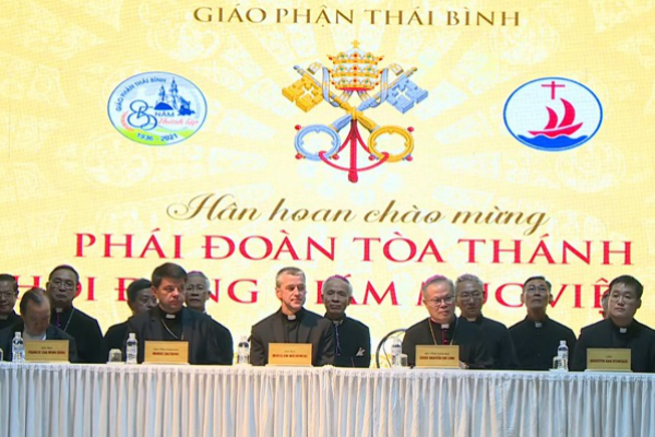 Hội đồng Giám mục chào mừng phái đoàn Toà Thánh và khai mạc Hội nghị thường niên kỳ I/2022
