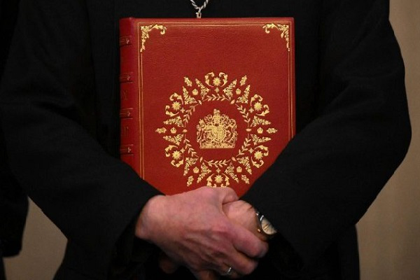Vua Charles của Anh sẽ nhận một sách Kinh Thánh trong lễ đăng quang