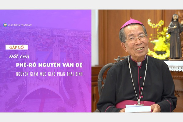 Gặp gỡ Đức Nguyên Giám mục Phêrô Nguyễn Văn Đệ