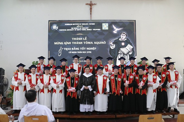 Học viện Thần học Đa Minh mừng bổn mạng và trao bằng tốt nghiệp năm 2026