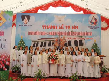 Cộng đoàn Mẹ Thiên Chúa Phục Lễ: Mừng Bổn mạng và Khánh thành Ngôi nhà mới