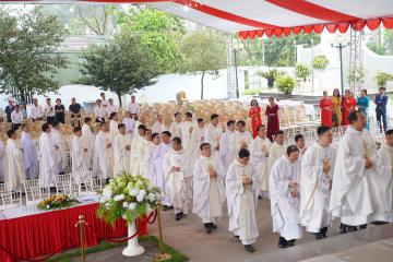 20 năm Thành lập Hội dòng: Hình ảnh Thánh lễ