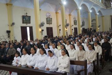 Tu xá Thánh Martinô Ngọc Đồng: Thánh lễ Tạ ơn, Làm phép và Cắt băng Khánh Thành Nhà Sinh Hoạt