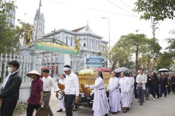 Hình ảnh: Thánh lễ và Tiễn đưa Nữ tu Maria Phạm Thị Hướng, OP.