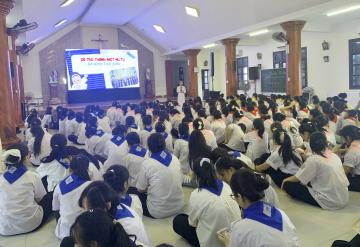 Hình ảnh: Sáng ngày thứ Hai Đại hội Ơn gọi (11.7.2025)