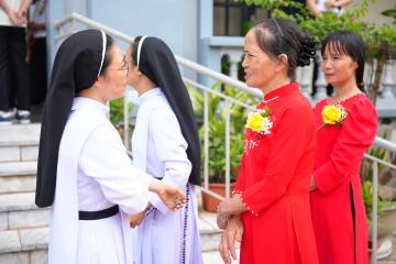 Hình ảnh: Đón tiếp và rước đoàn lễ nghi | Khấn Dòng 2025