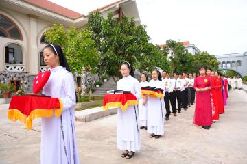 Hình ảnh: Đón tiếp và rước đoàn lễ nghi | Khấn Dòng 2025