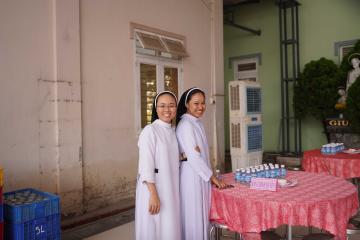 Hình ảnh: Làm phép và Cắt băng Khánh Thành Cộng đoàn Thánh Piô V Mỹ Hội