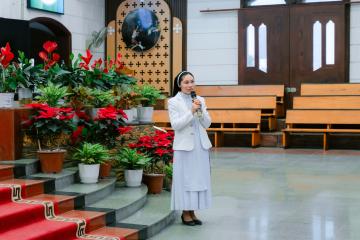 Hình ảnh: Thánh lễ Tạ ơn, cắt băng khánh thành và làm phép Ngôi Nhà mới Tu xá Thánh Giuse Thái Bình