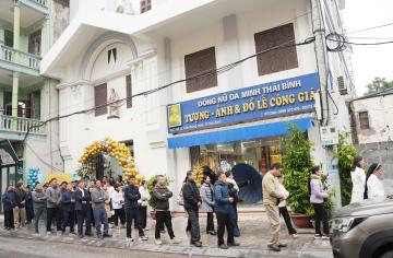 Hình ảnh: Thánh lễ Tạ ơn, cắt băng khánh thành và làm phép Ngôi Nhà mới Tu xá Thánh Giuse Thái Bình