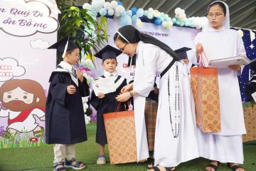 Hình ảnh: Thánh lễ Bế giảng Năm học, Lễ Ra trường và mừng ngày Quốc tế Thiếu Nhi năm 2026 | Mầm Non Tư Thục Bình Minh