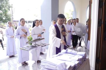 Hình ảnh: Nghi thức Khâm liệm & Thánh lễ cầu nguyện cho Nữ tu Anna Nguyễn Thị Cúc, OP.