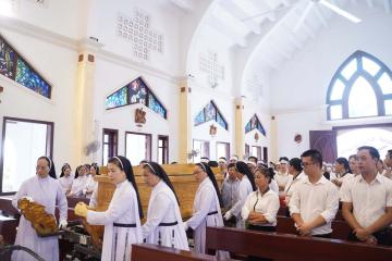 Hình ảnh: Nghi thức Khâm liệm & Thánh lễ cầu nguyện cho Nữ tu Anna Nguyễn Thị Cúc, OP.