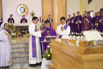 Hình ảnh: Nghi thức Tiễn biệt và Thánh lễ An táng Nữ tu Anna Nguyễn Thị Cúc, OP.