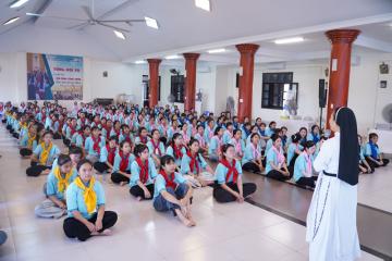 Đại Hội Ơn Gọi năm 2026: Chùm ảnh số 12 - Lượng giá và chia sẻ