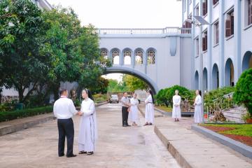 Chùm hình ảnh số 1: Thánh lễ Tạ ơn, Nghi thức Khấn Dòng và mừng Ngân khánh Khấn Dòng năm 2026 (1)