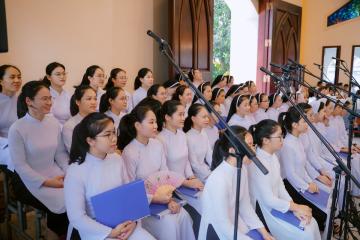 Chùm hình ảnh số 1: Thánh lễ Tạ ơn, Nghi thức Khấn Dòng và mừng Ngân khánh Khấn Dòng năm 2026 (1)
