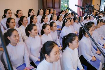 Chùm hình ảnh số 1: Thánh lễ Tạ ơn, Nghi thức Khấn Dòng và mừng Ngân khánh Khấn Dòng năm 2026 (1)