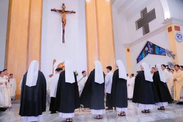 Chùm Hình ảnh số 2: Thánh lễ Tạ ơn, Nghi thức Khấn Dòng và mừng Ngân khánh Khấn Dòng năm 2026 (2)