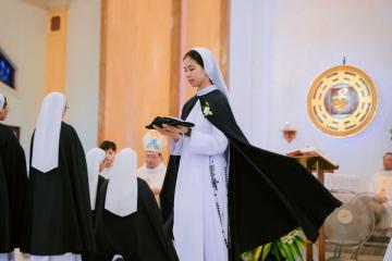 Chùm Hình ảnh số 2: Thánh lễ Tạ ơn, Nghi thức Khấn Dòng và mừng Ngân khánh Khấn Dòng năm 2026 (2)