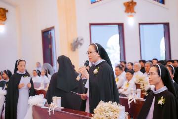 Chùm Hình ảnh số 3: Thánh lễ Tạ ơn, Nghi thức Khấn Dòng và mừng Ngân khánh Khấn Dòng năm 2026 (3)