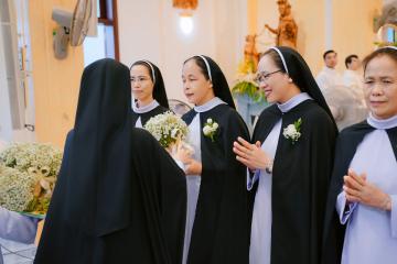 Chùm Hình ảnh số 3: Thánh lễ Tạ ơn, Nghi thức Khấn Dòng và mừng Ngân khánh Khấn Dòng năm 2026 (3)