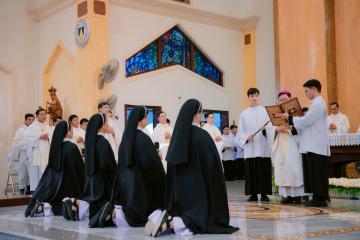 Chùm Hình ảnh số 3: Thánh lễ Tạ ơn, Nghi thức Khấn Dòng và mừng Ngân khánh Khấn Dòng năm 2026 (3)