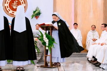 Chùm Hình ảnh số 4: Thánh lễ Tạ ơn, Nghi thức Khấn Dòng và mừng Ngân khánh Khấn Dòng năm 2026 (4)