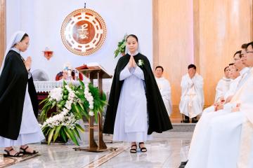 Chùm Hình ảnh số 4: Thánh lễ Tạ ơn, Nghi thức Khấn Dòng và mừng Ngân khánh Khấn Dòng năm 2026 (4)