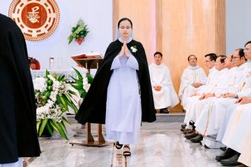 Chùm Hình ảnh số 4: Thánh lễ Tạ ơn, Nghi thức Khấn Dòng và mừng Ngân khánh Khấn Dòng năm 2026 (4)