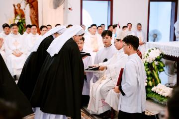 Chùm Hình ảnh số 4: Thánh lễ Tạ ơn, Nghi thức Khấn Dòng và mừng Ngân khánh Khấn Dòng năm 2026 (4)