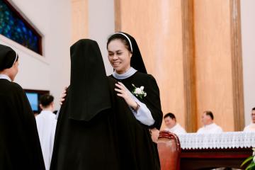Chùm Hình ảnh số 4: Thánh lễ Tạ ơn, Nghi thức Khấn Dòng và mừng Ngân khánh Khấn Dòng năm 2026 (4)
