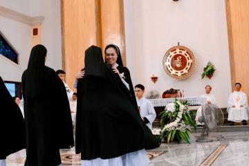 Chùm Hình ảnh số 5: Thánh lễ Tạ ơn, Nghi thức Khấn Dòng và mừng Ngân khánh Khấn Dòng năm 2026 (5)