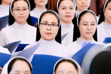 Chùm Hình ảnh số 5: Thánh lễ Tạ ơn, Nghi thức Khấn Dòng và mừng Ngân khánh Khấn Dòng năm 2026 (5)