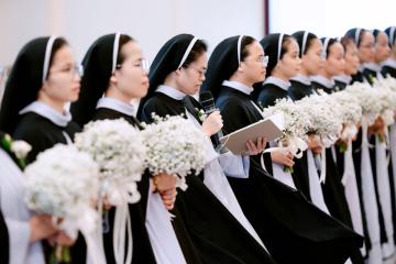 Chùm Hình ảnh số 5: Thánh lễ Tạ ơn, Nghi thức Khấn Dòng và mừng Ngân khánh Khấn Dòng năm 2026 (5)