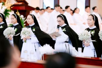 Chùm Hình ảnh số 5: Thánh lễ Tạ ơn, Nghi thức Khấn Dòng và mừng Ngân khánh Khấn Dòng năm 2026 (5)