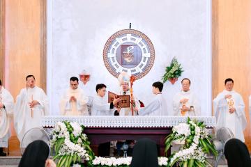 Chùm Hình ảnh số 5: Thánh lễ Tạ ơn, Nghi thức Khấn Dòng và mừng Ngân khánh Khấn Dòng năm 2026 (5)