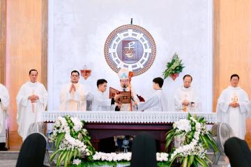 Chùm Hình ảnh số 5: Thánh lễ Tạ ơn, Nghi thức Khấn Dòng và mừng Ngân khánh Khấn Dòng năm 2026 (5)