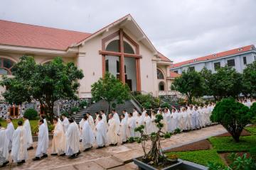 Chùm Hình ảnh số 6: Thánh lễ Tạ ơn, Nghi thức Khấn Dòng và mừng Ngân khánh Khấn Dòng năm 2026 (6)