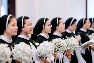 Chùm Hình ảnh số 6: Thánh lễ Tạ ơn, Nghi thức Khấn Dòng và mừng Ngân khánh Khấn Dòng năm 2026 (6)