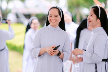 Chùm Hình ảnh số 7: Thánh lễ Tạ ơn, Nghi thức Khấn Dòng và mừng Ngân khánh Khấn Dòng năm 2026 (7)